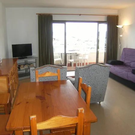 Beachfront In Spain With Marina Views 公寓 *
