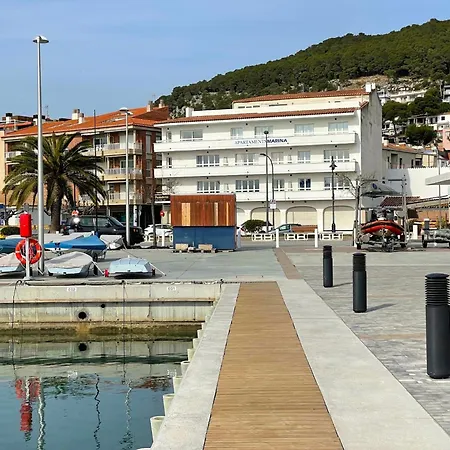 公寓 Beachfront In Spain With Marina Views