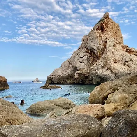 Beachfront In Spain With Marina Views * 埃斯塔蒂特